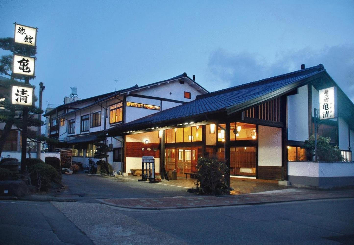 Kamesei Ryokan Chikuma Exterior photo
